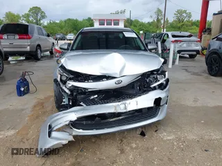 2018 Kia Optima LX z VIN 5XXGT4L3XJG231457, wystawiony jako IAAI lot #42255585 z przebiegiem 75 877 mil mil oraz . Historia ofert i sprzedaży dostępna na DreamBid. Obrazek 12.