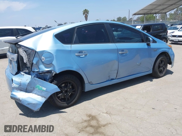 2014 Toyota Prius z VIN JTDKN3DP1E3052679, wystawiony jako IAAI lot #42506746 z przebiegiem 352 074 mil mil oraz . Historia ofert i sprzedaży dostępna na DreamBid. Obrazek 4.