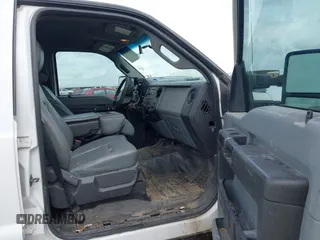 2013 Ford F-250 XL with VIN 1FT7W2BT8DEB45540, listed as a IAAI auction lot 41841007 with 424,066 mi miles and . Bid and sale history available at DreamBid. Image 5.