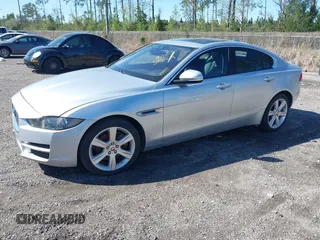 2018 Jaguar XE 25t Premium with VIN SAJAD4FX7JCP34771, listed as a IAAI auction lot 41811274 with 47,021 mi miles. Bid and sale history available at carsss.com. Image 2.