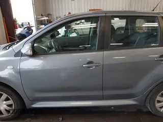 2006 Scion xA z VIN JTKKT624265011251, wystawiony jako IAAI lot #42312544 z przebiegiem 154 090 mil mil oraz . Historia ofert i sprzedaży dostępna na DreamBid. Obrazek 15.