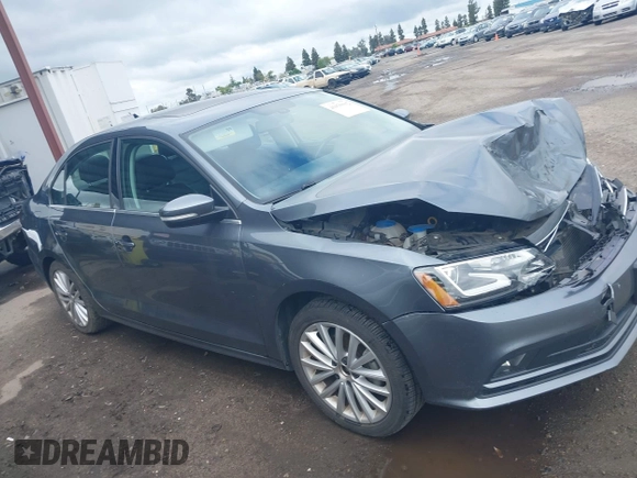 2016 Volkswagen Jetta Sedan 1.8T SEL with VIN 3VWL17AJ4GM331002, listed as a IAAI auction lot 41939962 with 40,344 mi miles. Bid and sale history available at carsss.com. Image 13.