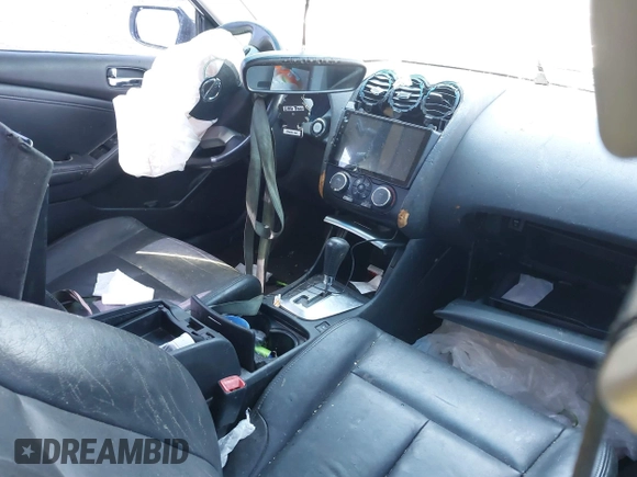 2009 Nissan Altima S with VIN 1N4AL21E09N432496, listed as a IAAI auction lot 42073322 with Not Provided miles and . Bid and sale history available at DreamBid. Image 5.