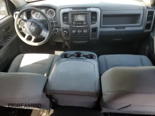 2016 Ram 1500 Express z VIN 1C6RR7FG1GS353539, wystawiony jako Copart lot #55940265 z przebiegiem 130 268 mil mil oraz Szkoda całkowita • Salvage title. Historia ofert i sprzedaży dostępna na DreamBid. Obrazek 8.