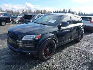 2007 Audi Q7 4.2L Premium with VIN WA1EV74L77D076445, listed as a IAAI auction lot 41525359 with 175,563 mi miles. Bid and sale history available at carsss.com. Image 17.