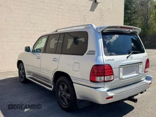 2006 Lexus LX 470 with VIN JTJHT00W664012277, listed as a Copart auction lot 52622595 with 255,183 mi miles and Clean Title. Bid and sale history available at DreamBid. Image 3.