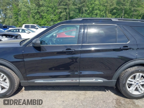 2022 Ford Explorer XLT z VIN 1FMSK7DH8NGB09893, wystawiony jako IAAI lot #42127802 z przebiegiem 43 213 mil mil oraz . Historia ofert i sprzedaży dostępna na DreamBid. Obrazek 15.