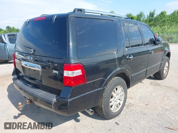 2013 Ford Expedition Limited z VIN 1FMJU2A53DEF26318, wystawiony jako IAAI lot #42769952 z przebiegiem 142 973 mil mil oraz . Historia ofert i sprzedaży dostępna na DreamBid. Obrazek 4.