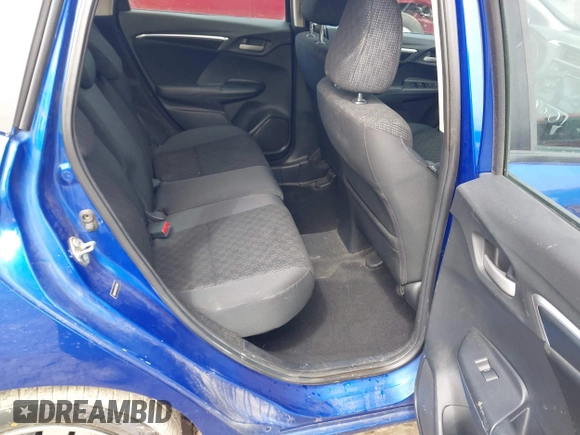 2015 Honda Fit LX with VIN 3HGGK5H52FM710434, listed as a IAAI auction lot 42022022 with 104,118 mi miles. Bid and sale history available at carsss.com. Image 8.