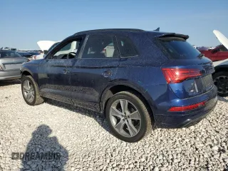 2025 Audi Q5 S line Premium z VIN WA1GAAFY3S2015351, wystawiony jako Copart lot #49959865 z przebiegiem 1249 mil mil oraz Szkody całkowita. Historia ofert i sprzedaży dostępna na DreamBid. Obrazek 2.
