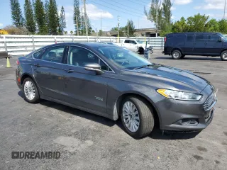 2016 Ford Fusion Energi SE Luxury with VIN 3FA6P0PU6GR310541, listed as a Copart auction lot 52297815 with 122,985 mi miles and Non Repairable. Bid and sale history available at carsss.com. Image 4.