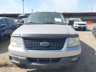 2005 Ford Expedition Special Service with VIN 1FMPU155X5LA55439, listed as a IAAI auction lot 41775319 with 103,301 mi miles. Bid and sale history available at carsss.com. Image 6.