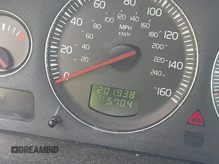 2005 Volvo XC70 with VIN YV1SZ592751180346, listed as a IAAI auction lot 42316058 with 201,938 mi miles and . Bid and sale history available at DreamBid. Image 16.