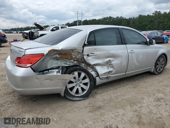 2006 Toyota Avalon XL z VIN 4T1BK36B36U066018, wystawiony jako Copart lot #56701295 z przebiegiem 231 694 mil mil oraz Szkoda całkowita • Salvage title. Historia ofert i sprzedaży dostępna na DreamBid. Obrazek 3.