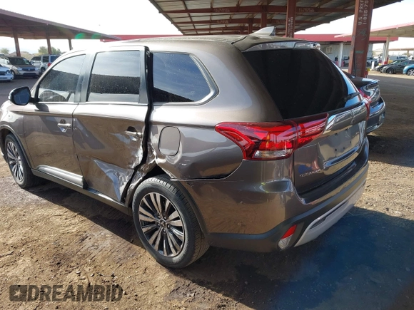 2020 Mitsubishi Outlander SE z VIN JA4AD3A34LZ046556, wystawiony jako IAAI lot #41429554 z przebiegiem 93 240 mil mil oraz . Historia ofert i sprzedaży dostępna na DreamBid. Obrazek 6.
