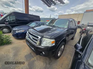 2013 Ford Expedition XLT z VIN 1FMJU1J51DEF17840, wystawiony jako Copart lot #59275185 z przebiegiem 128 479 mil mil oraz Czysty tytuł • Clean title. Historia ofert i sprzedaży dostępna na DreamBid. Obrazek 2.