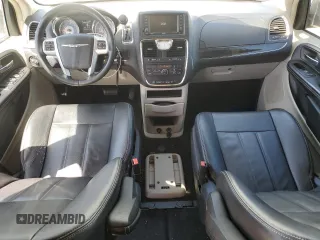 2015 Chrysler Town & Country Touring with VIN 2C4RC1BG9FR552903, listed as a Copart auction lot 56419075 with 195,484 mi miles and Clean Title. Bid and sale history available at DreamBid. Image 8.