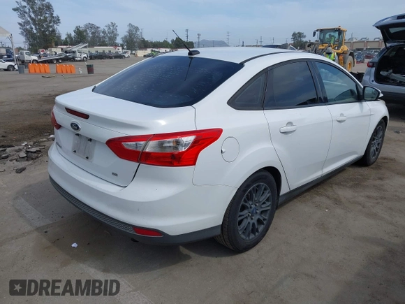 2012 Ford Focus SE с VIN 1FAHP3F2XCL121264, выставлен на аукционе IAAI как лот 42243139 с пробегом 189 442 миль миль и . История ставок и продаж доступна на DreamBid. Изображение 4.