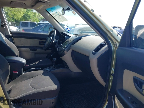 2010 Kia Soul + with VIN KNDJT2A20A7102463, listed as a IAAI auction lot 42093896 with 178,736 mi miles. Bid and sale history available at carsss.com. Image 5.