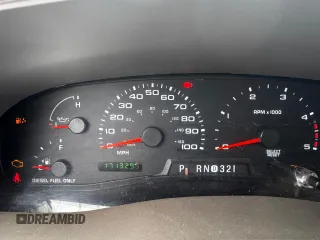 2003 Ford Excursion Limited z VIN 1FMSU43P53EC07516, wystawiony jako Copart lot #45901835 z przebiegiem 171 329 mil mil oraz Szkoda całkowita • Salvage title. Historia ofert i sprzedaży dostępna na DreamBid. Obrazek 9.
