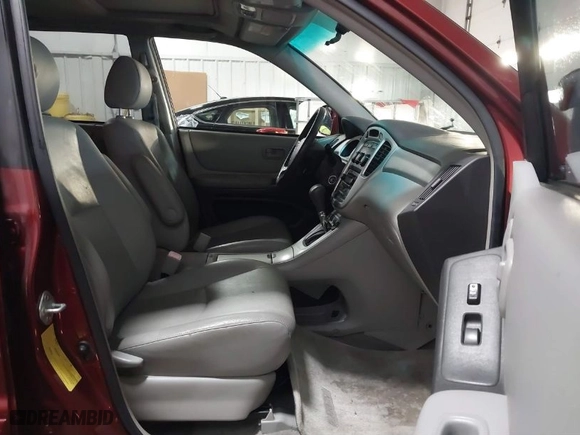 2007 Toyota Highlander w/3rd Row with VIN JTEDP21A770129956, listed as a IAAI auction lot 41295472 with 124,956 mi miles. Bid and sale history available at carsss.com. Image 5.