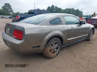 2005 Ford Mustang Deluxe with VIN 1ZVFT80N255121745, listed as a IAAI auction lot 42540069 with Not provided miles and . Bid and sale history available at DreamBid. Image 4.