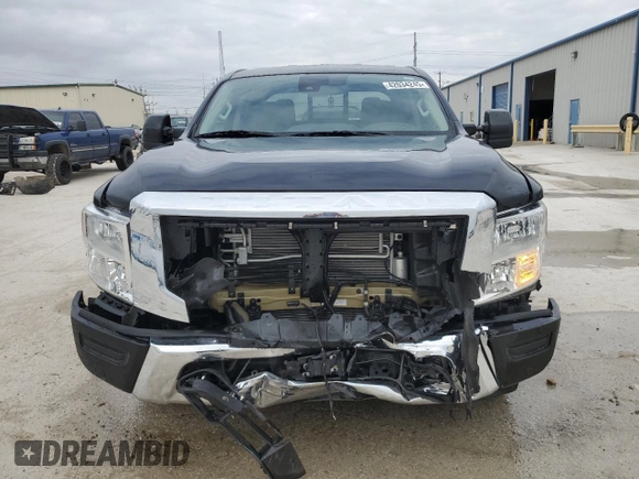 2024 Nissan Titan Pro-4X with VIN 1N6AA1ED3RN109827, listed as a Copart auction lot 42034245 with 4,076 mi miles and Salvage title. Bid and sale history available at DreamBid. Image 5.