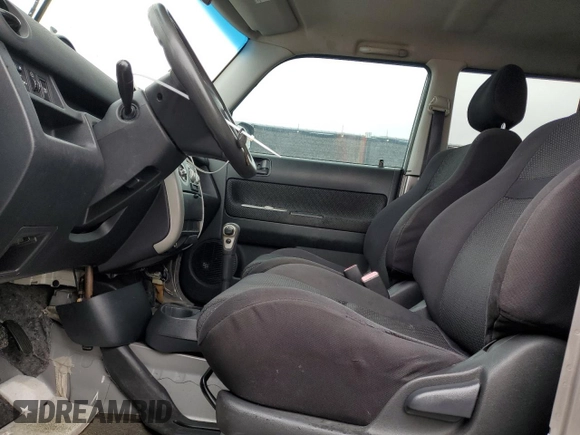 2005 Scion xB z VIN JTLKT324850202744, wystawiony jako Copart lot #46641285 z przebiegiem 256 428 mil mil oraz Szkoda całkowita • Salvage title. Historia ofert i sprzedaży dostępna na DreamBid. Obrazek 7.