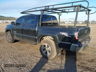2006 Toyota Tacoma z VIN 5TELU42N26Z271569, wystawiony jako IAAI lot #41760118 z przebiegiem 123 299 mil mil oraz . Historia ofert i sprzedaży dostępna na DreamBid. Obrazek 3.