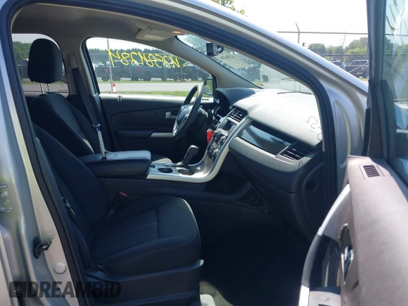 2013 Ford Edge SE z VIN 2FMDK3GC9DBC25532, wystawiony jako IAAI lot #42584284 z przebiegiem 80 862 mil mil oraz . Historia ofert i sprzedaży dostępna na DreamBid. Obrazek 5.