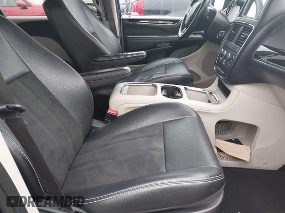 2019 Dodge Grand Caravan SXT with VIN 2C4RDGCG6KR749505, listed as a IAAI auction lot 42087083 with 167,551 mi miles and . Bid and sale history available at DreamBid. Image 5.