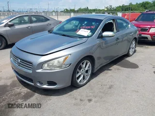 2009 Nissan Maxima SV z VIN 1N4AA51E89C842031, wystawiony jako IAAI lot #42338690 z przebiegiem 118 363 mil mil oraz . Historia ofert i sprzedaży dostępna na DreamBid. Obrazek 2.