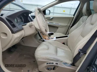 2010 Volvo XC60 3.0T z VIN YV4992DZ9A2030697, wystawiony jako Copart lot #52814685 z przebiegiem 155 390 mil mil oraz Tytuł czysty. Historia ofert i sprzedaży dostępna na DreamBid. Obrazek 7.