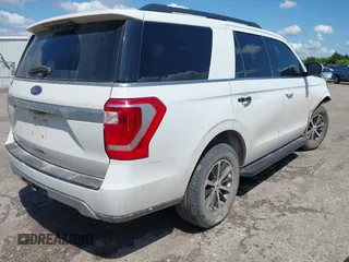 2019 Ford Expedition XLT z VIN 1FMJU1HT1KEA85882, wystawiony jako IAAI lot #42127179 z przebiegiem 110 173 mil mil oraz . Historia ofert i sprzedaży dostępna na DreamBid. Obrazek 4.