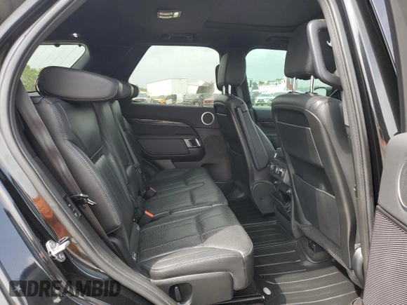 2018 Land Rover Discovery HSE z VIN SALRR2RV7JA051328, wystawiony jako Copart lot #51703255 z przebiegiem 164 966 mil mil oraz Czysty tytuł • Clean title. Historia ofert i sprzedaży dostępna na DreamBid. Obrazek 11.