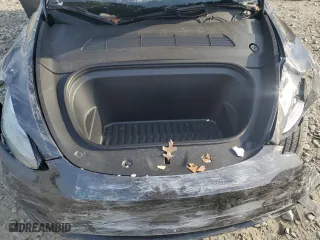 2025 Tesla Model Y Long Range with VIN 7SAYGDEE9SF224174, listed as a Copart auction lot 48988195 with 5,696 mi miles and Salvage Title. Bid and sale history available at carsss.com. Image 12.