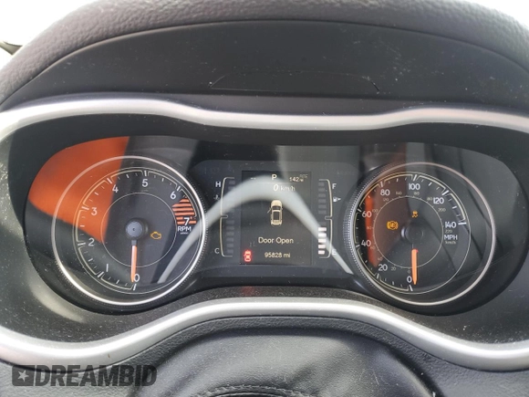 2018 Jeep Cherokee Latitude Plus with VIN 1C4PJLLB6JD553255, listed as a Copart auction lot 50999745 with 95,828 mi miles and Clean Title. Bid and sale history available at DreamBid. Image 9.