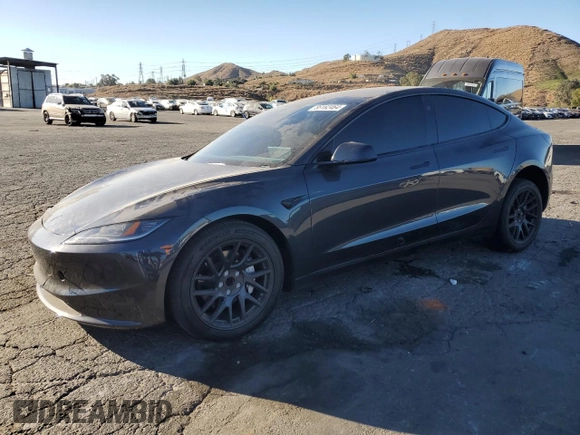 2024 Tesla Model 3 z VIN 5YJ3E1EA0RF736893, wystawiony jako Copart lot #85162464 z przebiegiem 8 479 mil mil oraz Szkoda całkowita • Salvage title. Historia ofert i sprzedaży dostępna na DreamBid. Obrazek 1.