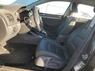 2009 Volkswagen Jetta z VIN 3VWTM81K89M264428, wystawiony jako Copart lot #81252684 z przebiegiem 37 664 mil mil oraz Czysty tytuł • Clean title. Historia ofert i sprzedaży dostępna na DreamBid. Obrazek 7.