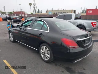 2019 Mercedes-Benz C 300 with VIN 55SWF8DBXKU302515, listed as a IAAI auction lot 42487124 with Not provided miles and . Bid and sale history available at DreamBid. Image 3.