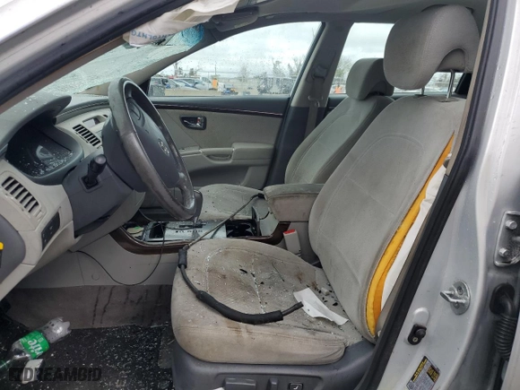 2011 Hyundai Azera GLS with VIN KMHFC4DD1BA533005, listed as a Copart auction lot 85554994 with 0 mi miles and Salvage Title. Bid and sale history available at carsss.com. Image 7.