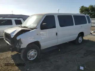 2014 Ford Econoline Passenger XL z VIN 1FBSS3BL1EDA85723, wystawiony jako Copart lot #53297125 z przebiegiem 245 566 mil mil oraz Szkody całkowita. Historia ofert i sprzedaży dostępna na DreamBid. Obrazek 1.