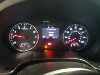 2021 Kia Seltos S z VIN KNDEUCAAXM7169264, wystawiony jako Copart lot #57122775 z przebiegiem 100 187 mil mil oraz Szkody całkowita. Historia ofert i sprzedaży dostępna na DreamBid. Obrazek 9.