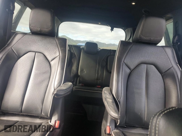 2022 Chrysler Pacifica Hybrid Limited with VIN 2C4RC1S77NR208193, listed as a Copart auction lot 47320125 with 28,282 mi miles and Salvage title. Bid and sale history available at DreamBid. Image 10.