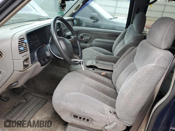 1999 GMC Yukon with VIN 1GKEC13R1XJ812283, listed as a Copart auction lot 42503585 with 226,168 mi miles and Salvage Title. Bid and sale history available at carsss.com. Image 7.