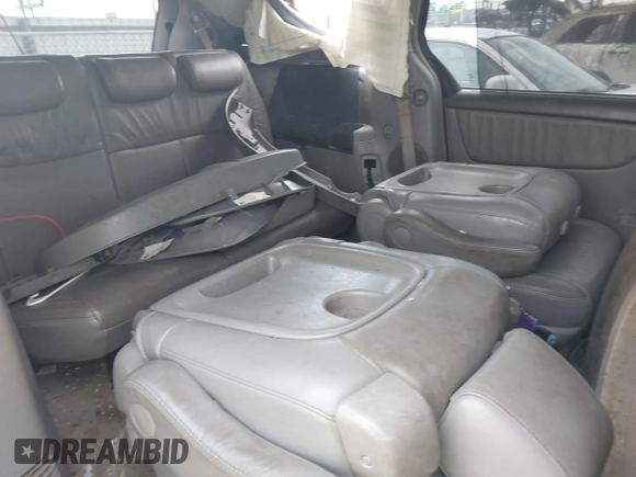 2007 Toyota Sienna XLE z VIN 5TDBK22C07S005499, wystawiony jako IAAI lot #42304686 z przebiegiem 179 721 mil mil oraz . Historia ofert i sprzedaży dostępna na DreamBid. Obrazek 8.