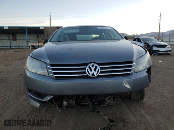 2013 Volkswagen Passat SE with VIN 1VWBH7A33DC110237, listed as a Copart auction lot 85404764 with 223,426 mi miles and Salvage Title. Bid and sale history available at carsss.com. Image 5.