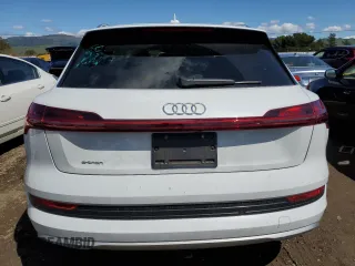 2019 Audi e-tron Prestige with VIN WA1VABGEXKB022962, listed as a Copart auction lot 46840743 with 22,368 mi miles. Bid and sale history available at carsss.com. Image 6.
