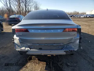 2018 Volvo S90 Inscription with VIN LVYBC0AL2JP028764, listed as a Copart auction lot 82484124 with 102,130 mi miles and Salvage Title. Bid and sale history available at carsss.com. Image 6.