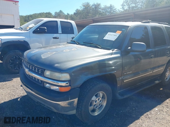 2001 Chevrolet Tahoe LT with VIN 1GNEK13T11J144185, listed as a IAAI auction lot 41647366 with 286,225 mi miles. Bid and sale history available at carsss.com. Image 6.